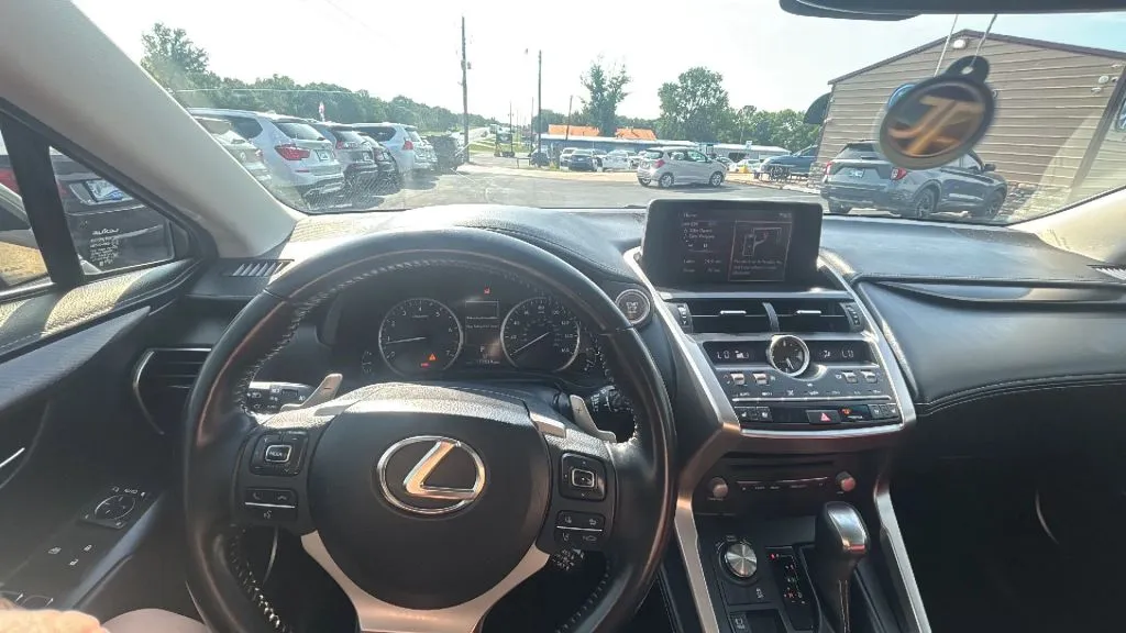 Lexus NX photo 14