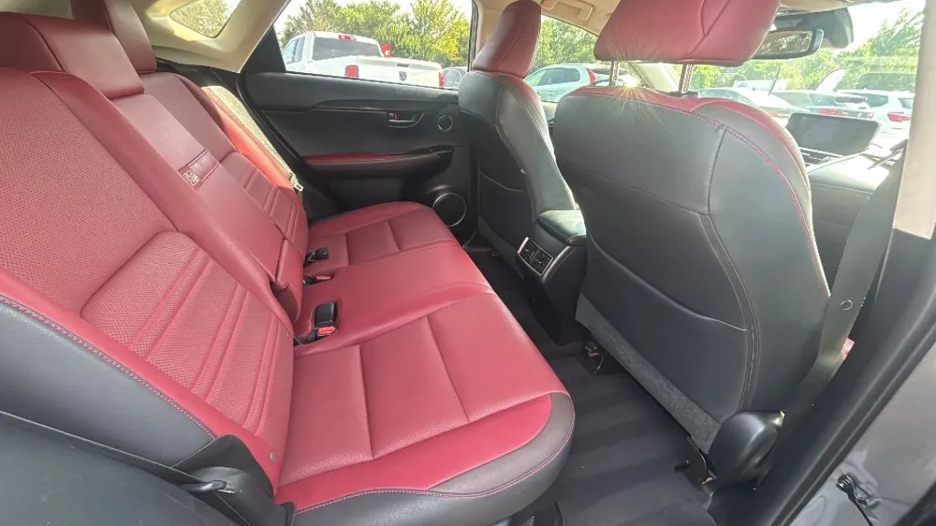 Lexus NX photo 19