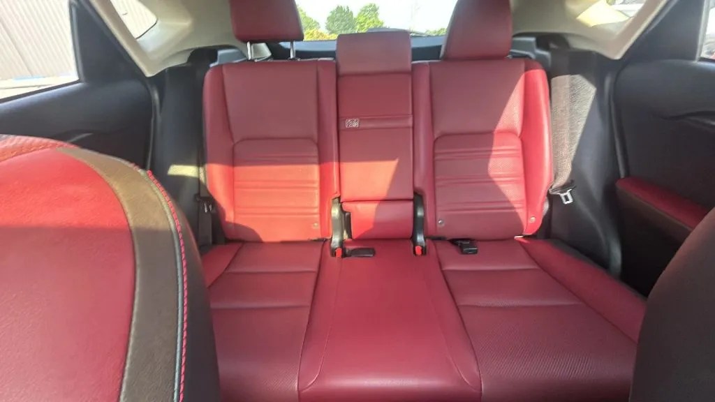 Lexus NX photo 32