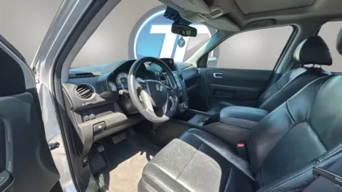 Photos of 2011 Honda Pilot Touring Sport Utility 4D for sale in Broken Arrow, OK at JT Wholesale Auto, Inc.