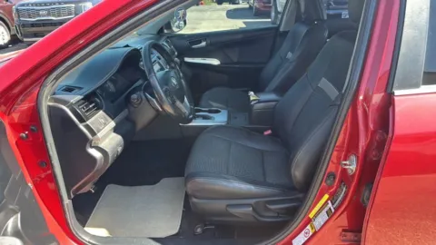 Photos of 2014 Toyota Camry SE Sedan 4D for sale in Broken Arrow, OK at JT Wholesale Auto, Inc.