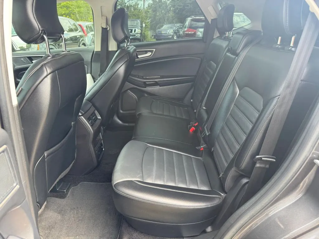 Ford Edge photo 17