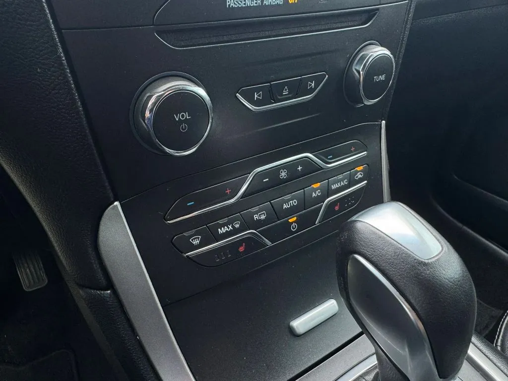 Ford Edge photo 30