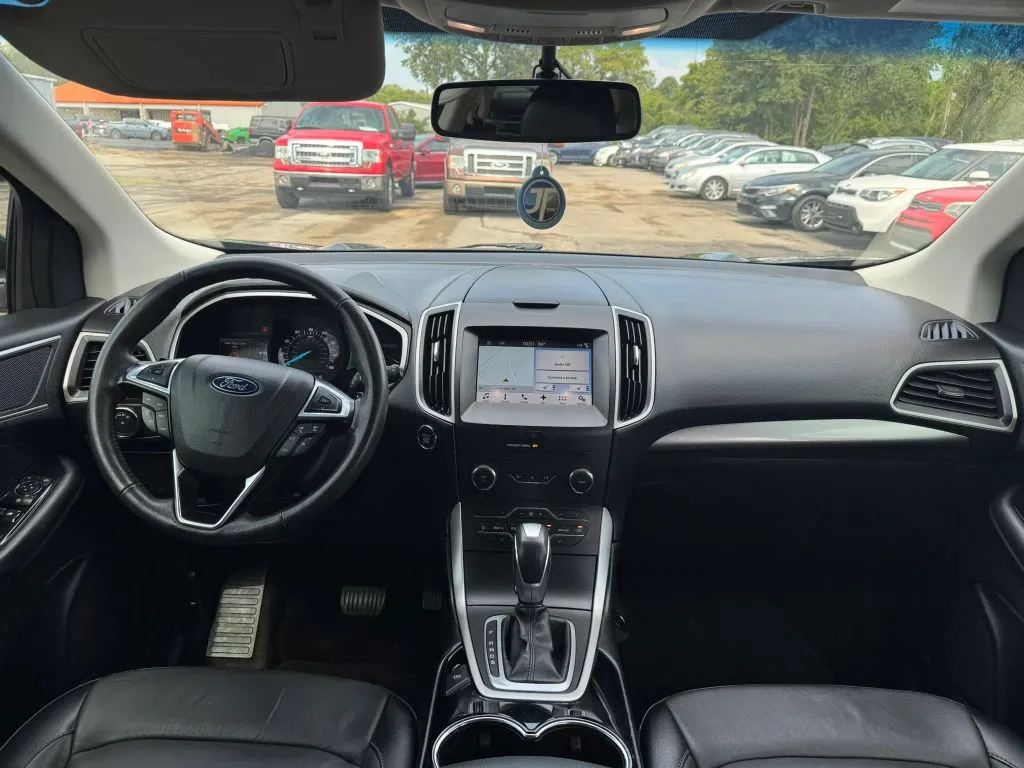 Ford Edge photo 21