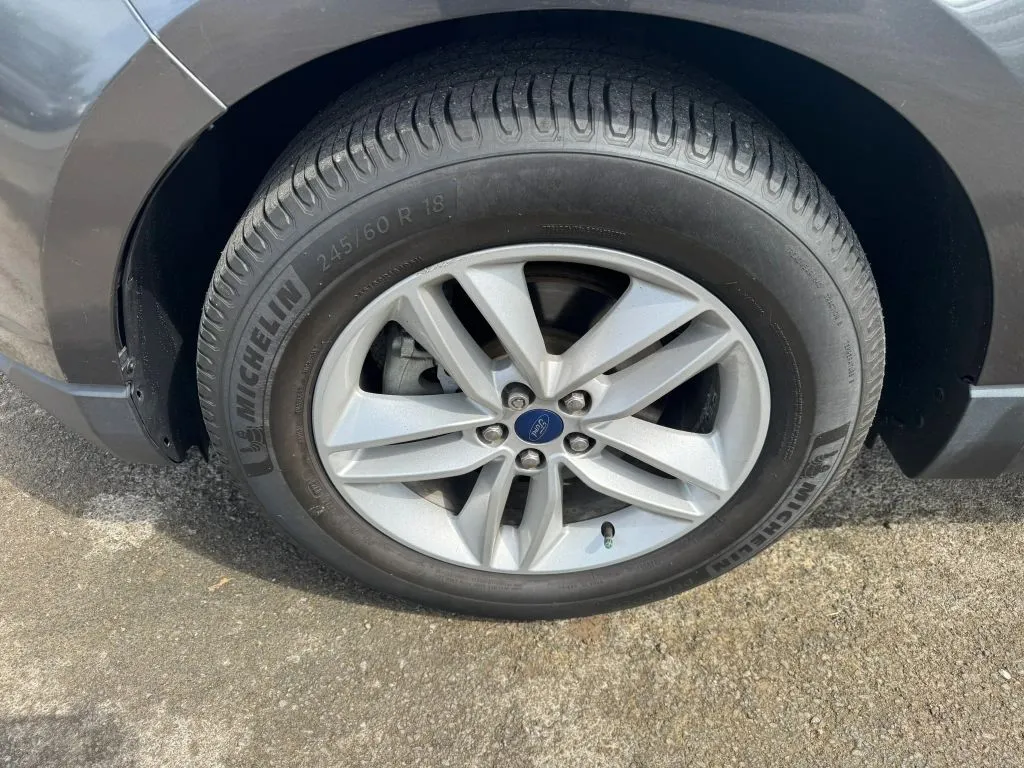 Ford Edge photo 15