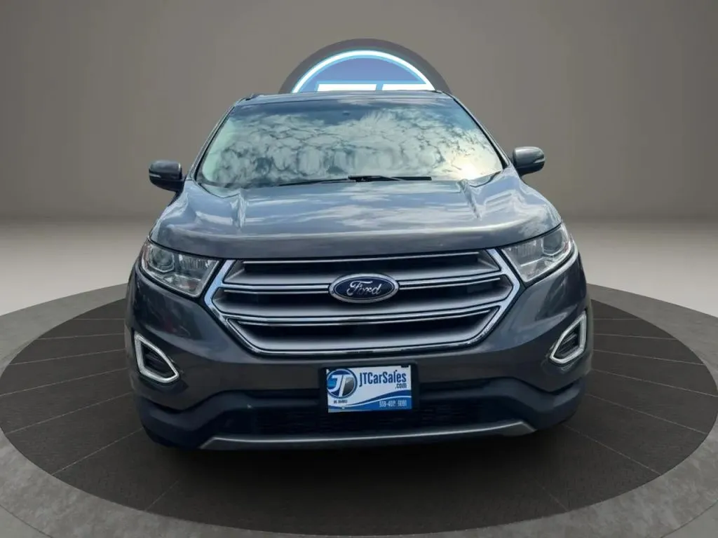 Ford Edge photo 9