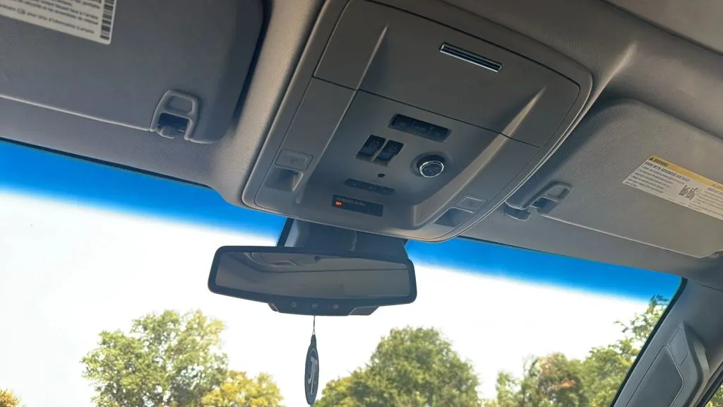 Chevrolet Suburban photo 38