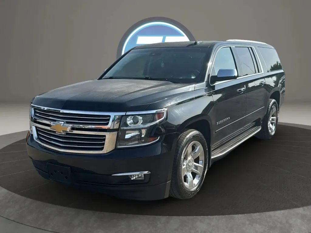 Chevrolet Suburban photo 18