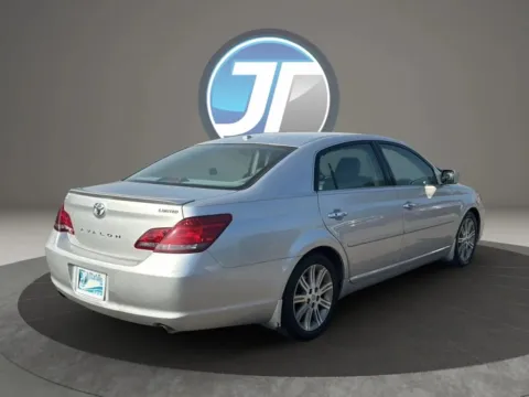 Another view of 2009 Toyota Avalon Limited Sedan 4D for sale in Broken Arrow, OK at JT Wholesale Auto, Inc.