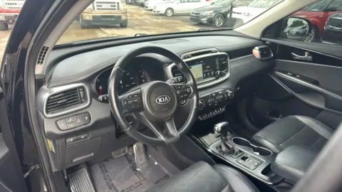 Photos of 2017 Kia Sorento SX Sport Utility 4D for sale in Broken Arrow, OK at JT Wholesale Auto, Inc.