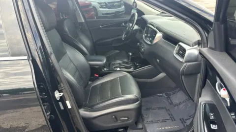 More photos of 2017 Kia Sorento SX Sport Utility 4D at JT Wholesale Auto, Inc., OK