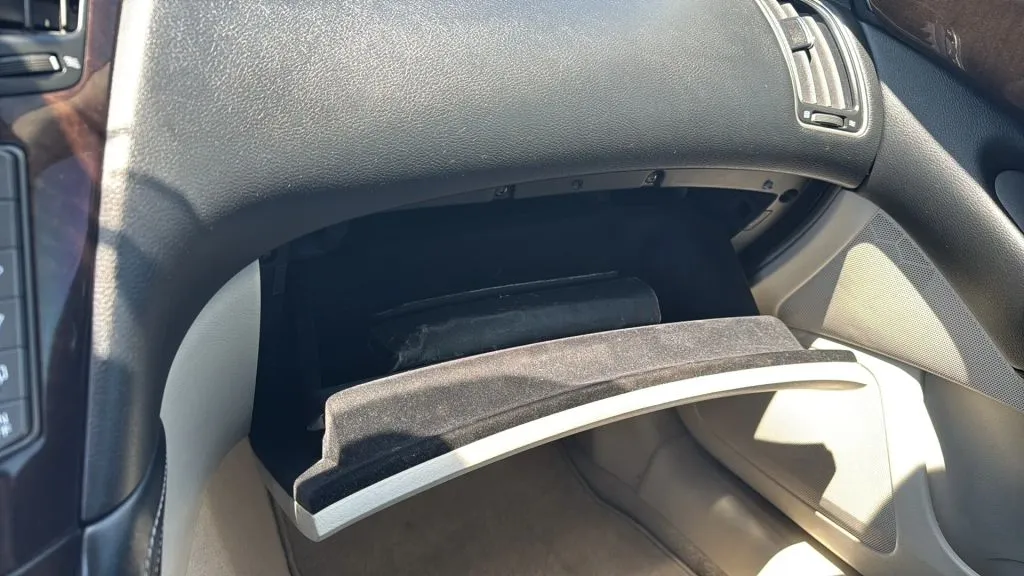 Infiniti Q50 photo 38