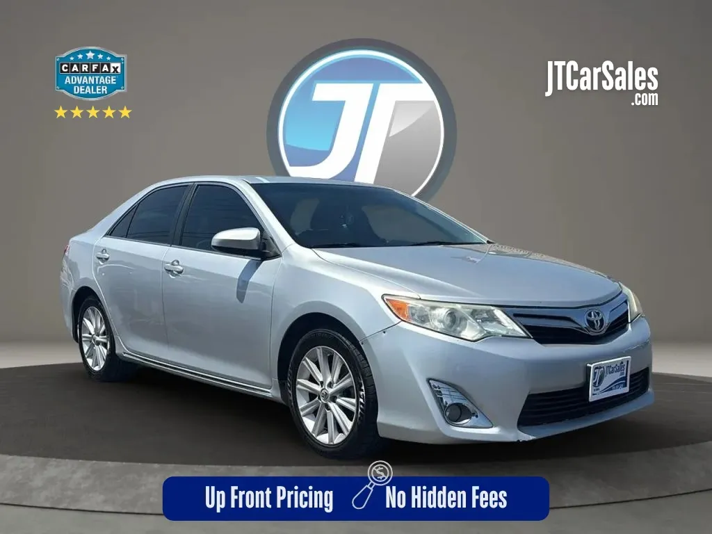 Silver 2013 Toyota Camry XLE Sedan 4D for sale in Broken Arrow, OK