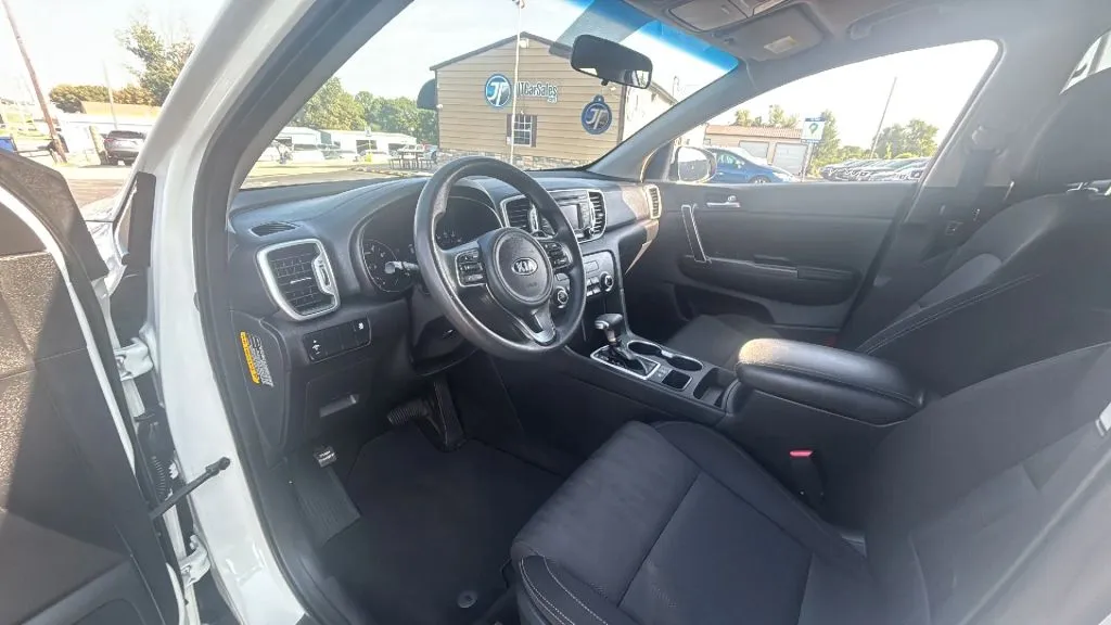 Kia Sportage photo 9