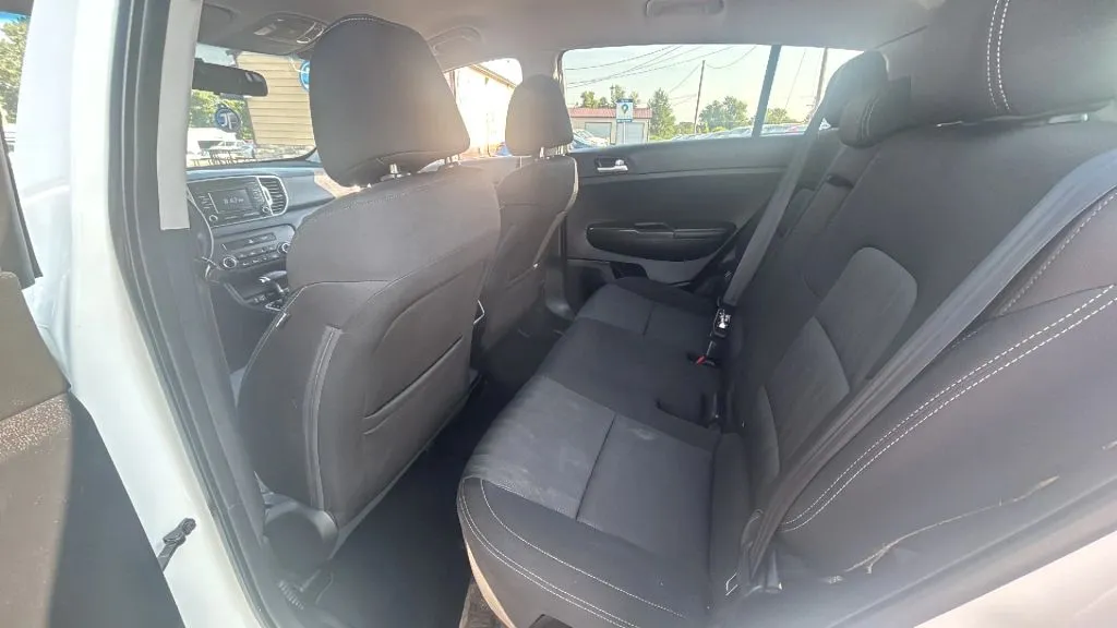 Kia Sportage photo 12