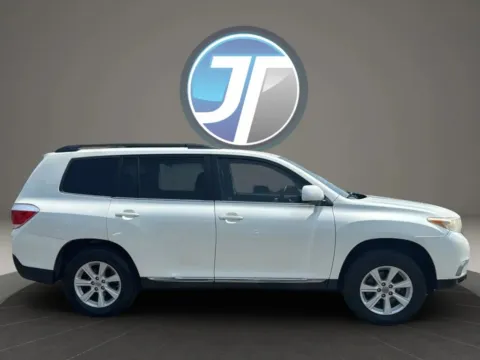 Another view of 2012 Toyota Highlander SE Sport Utility 4D for sale in Broken Arrow, OK at JT Wholesale Auto, Inc.