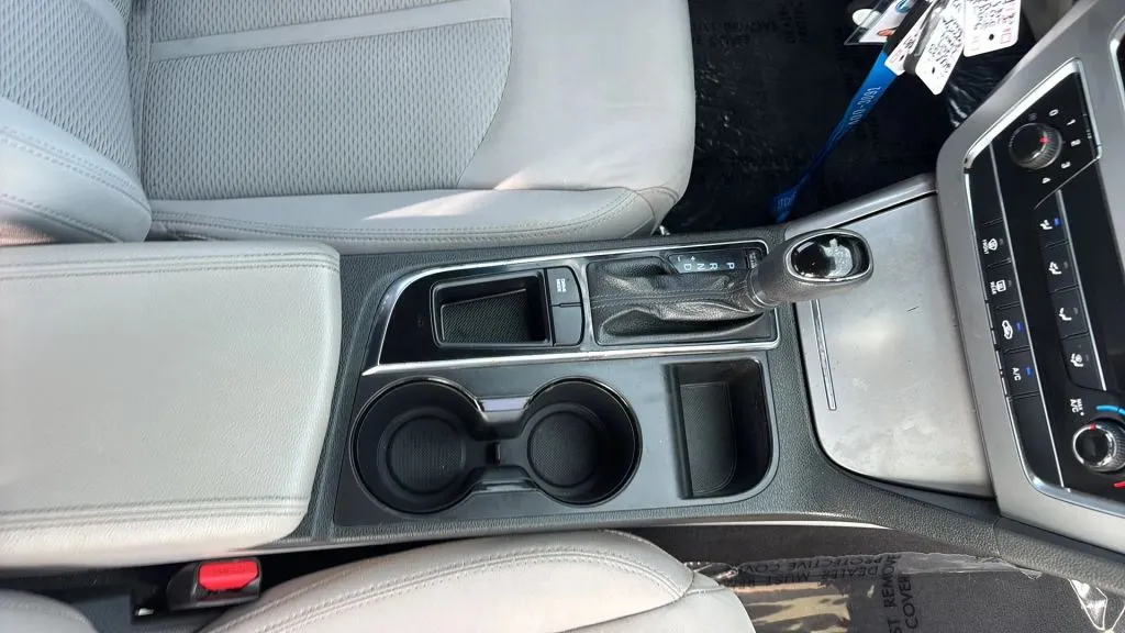 Hyundai Sonata photo 22