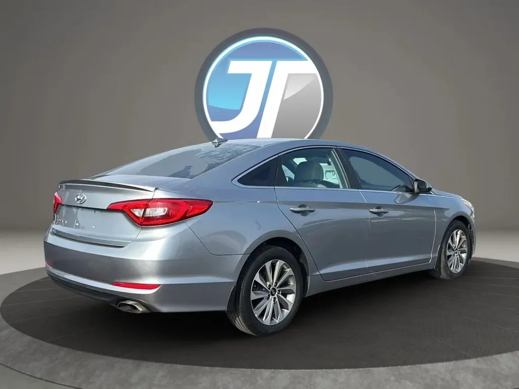 Hyundai Sonata photo 15