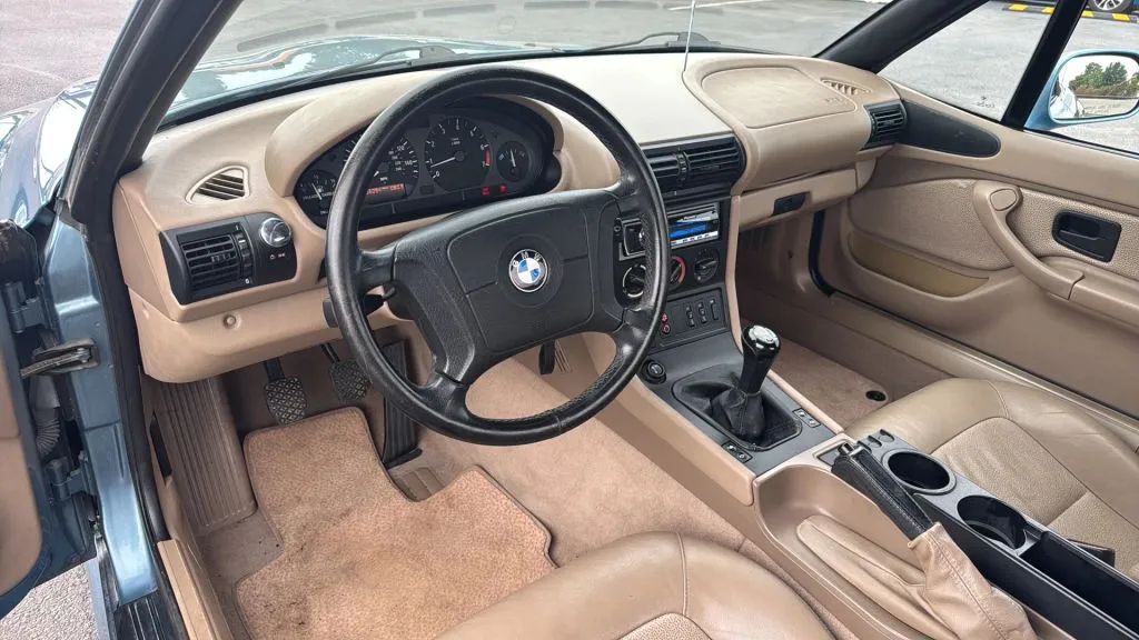 BMW Z3 photo 2