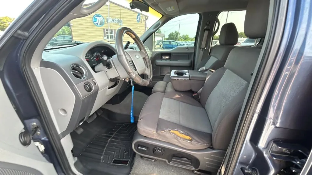 Ford F-150 photo 11