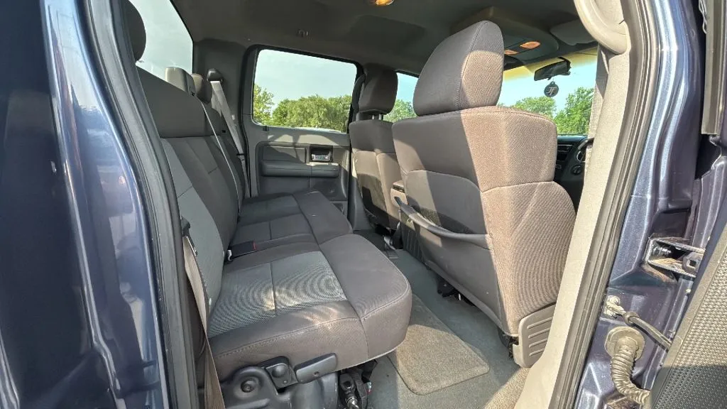 Ford F-150 photo 21