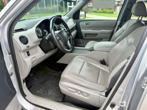 More photos of 2014 Honda Pilot EX-L Sport Utility 4D at JT Wholesale Auto, Inc., OK