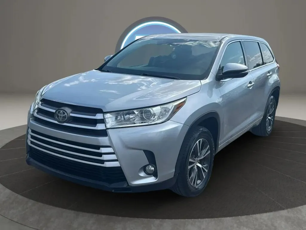Toyota Highlander photo 16