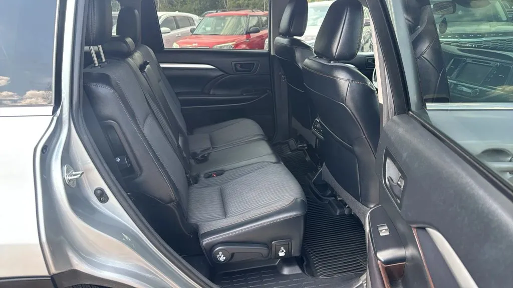 Toyota Highlander photo 28