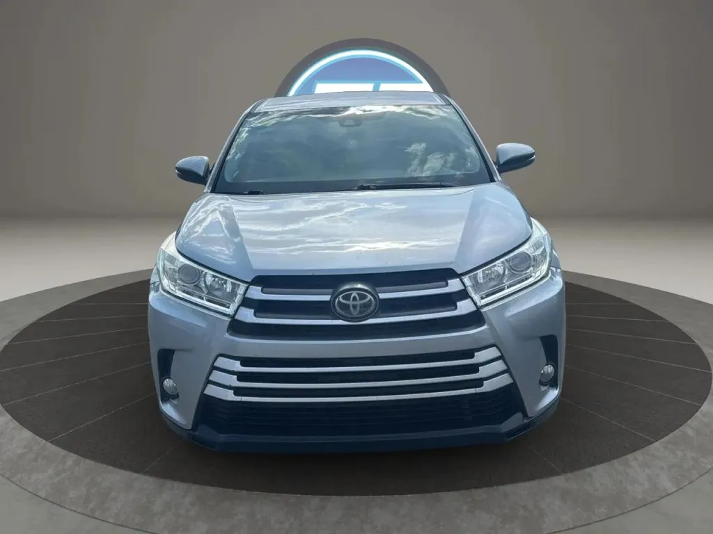 Toyota Highlander photo 19
