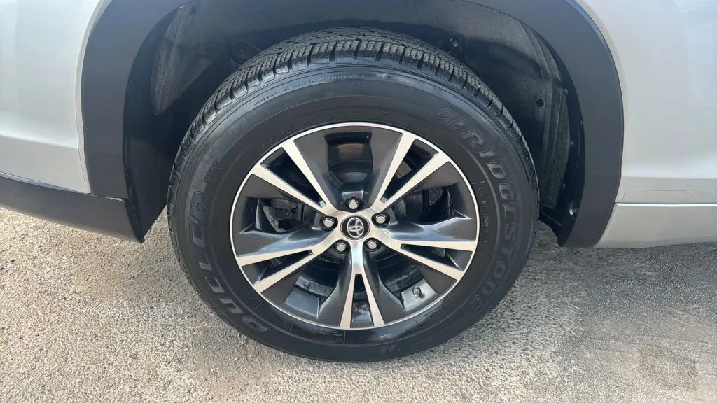 Toyota Highlander photo 29