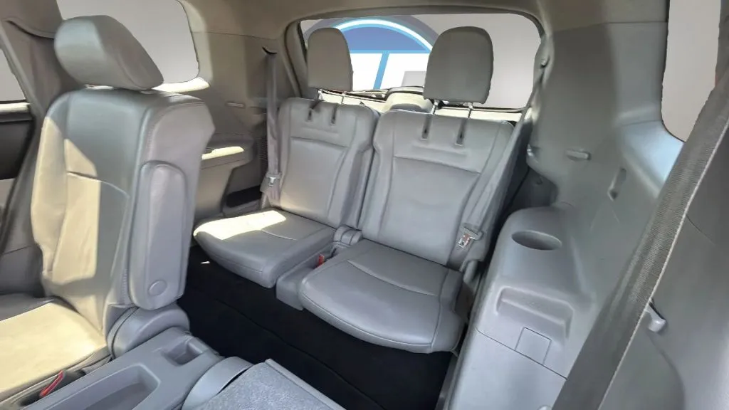 Toyota Highlander photo 14