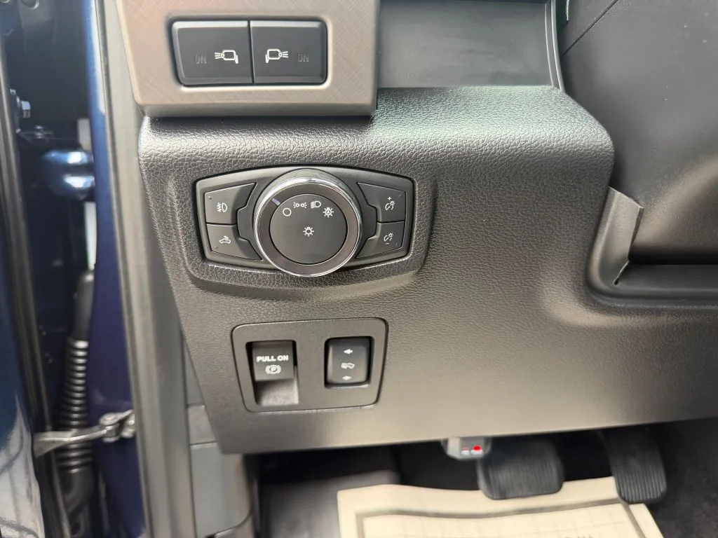 Ford F-150 photo 57