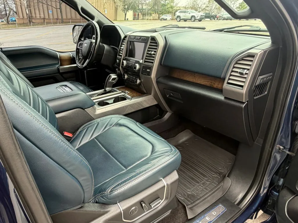 Ford F-150 photo 12