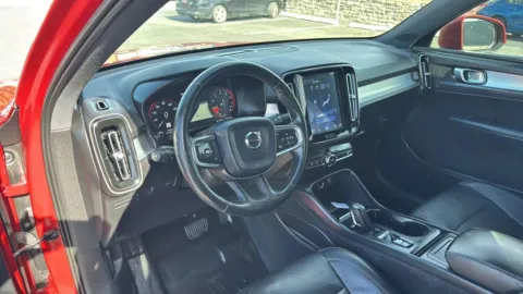 Photos of 2019 Volvo XC40 T5 Momentum Sport Utility 4D for sale in Broken Arrow, OK at JT Wholesale Auto, Inc.
