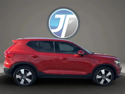 More photos of 2019 Volvo XC40 T5 Momentum Sport Utility 4D at JT Wholesale Auto, Inc., OK