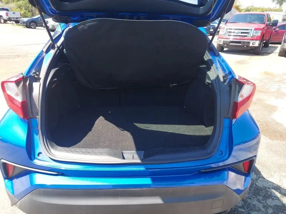 Toyota C-HR photo 7