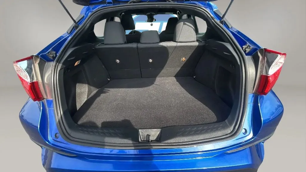 Toyota C-HR photo 22