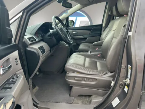 Photos of 2015 Honda Odyssey Touring Elite Minivan 4D for sale in Broken Arrow, OK at JT Wholesale Auto, Inc.