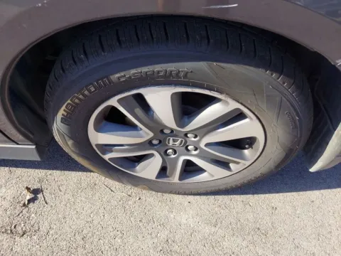 More photos of 2015 Honda Odyssey Touring Elite Minivan 4D at JT Wholesale Auto, Inc., OK
