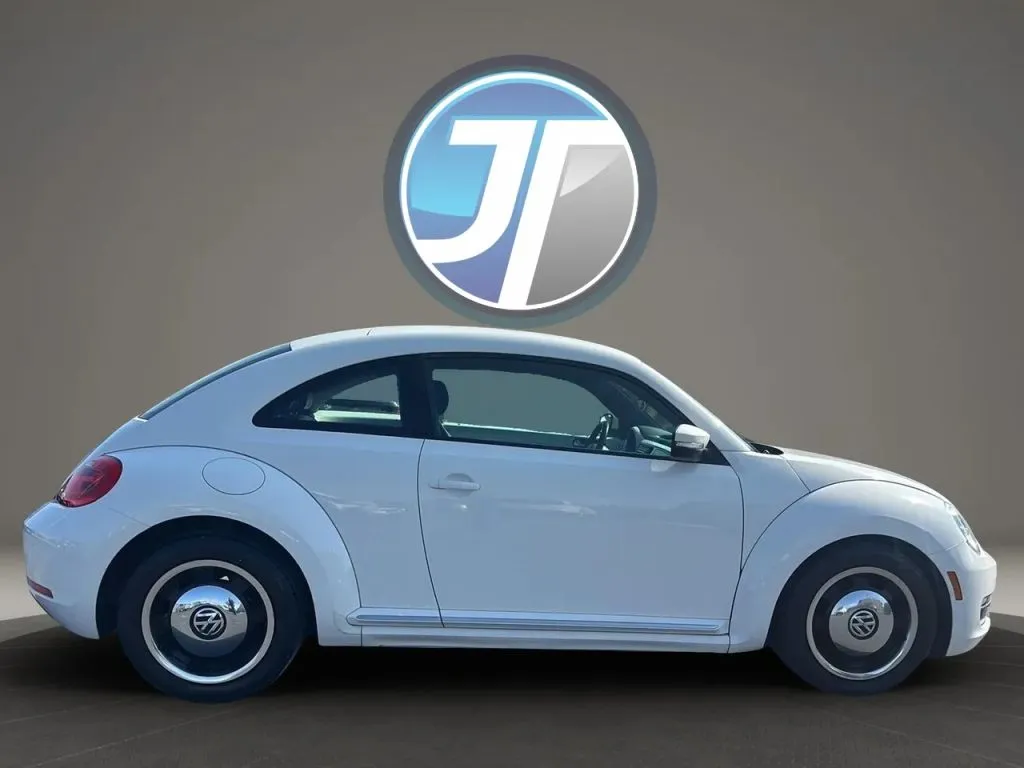 Volkswagen Beetle photo 12
