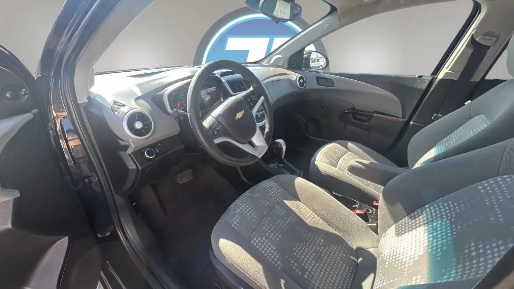 Chevrolet Sonic photo 14