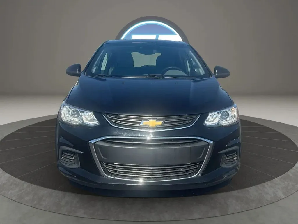 Chevrolet Sonic photo 4