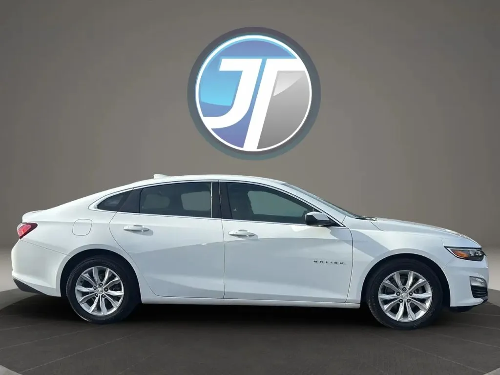 Chevrolet Malibu photo 8