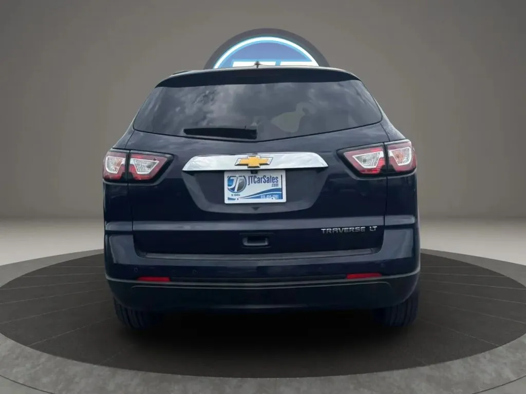 Chevrolet Traverse photo 12