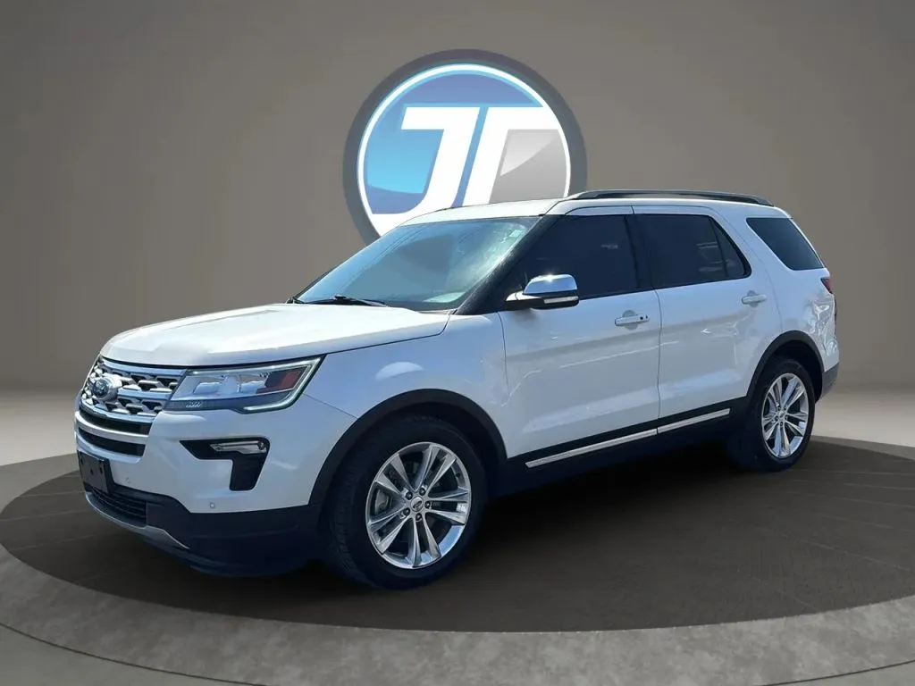 Ford Explorer photo 12