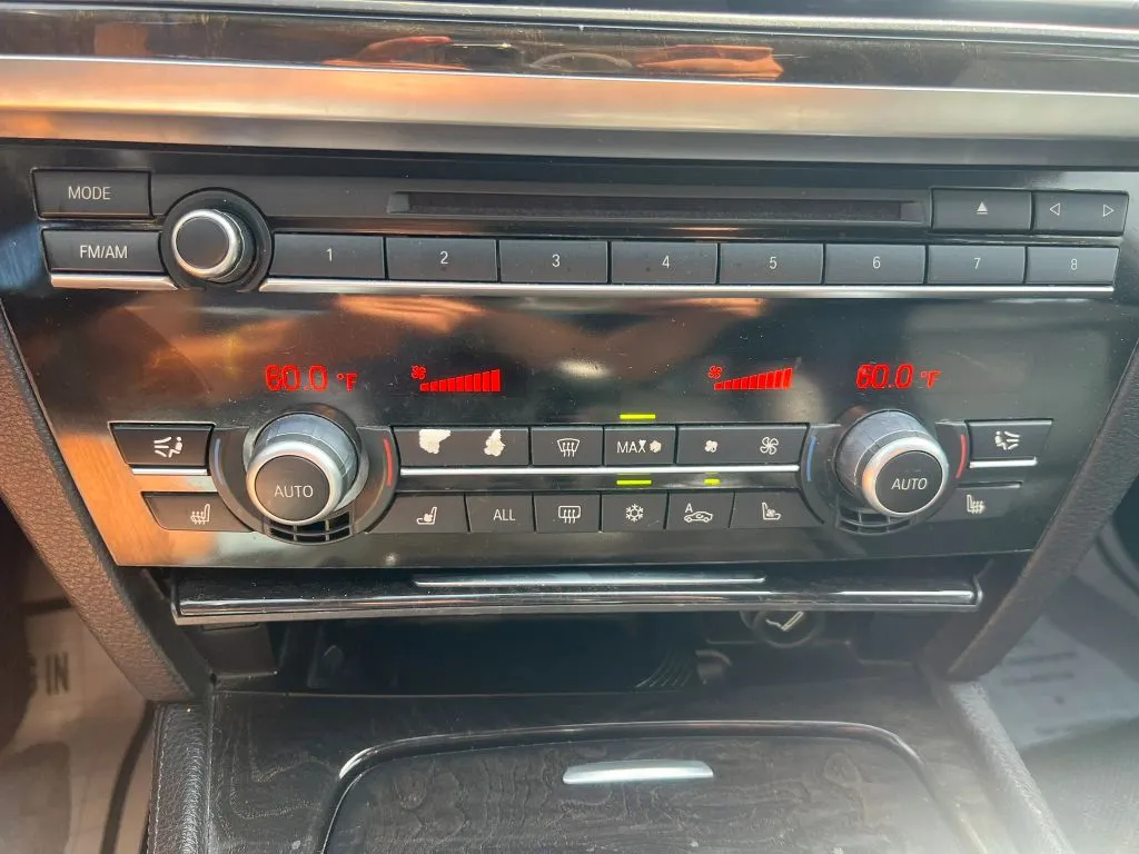 BMW 7 Series photo 31
