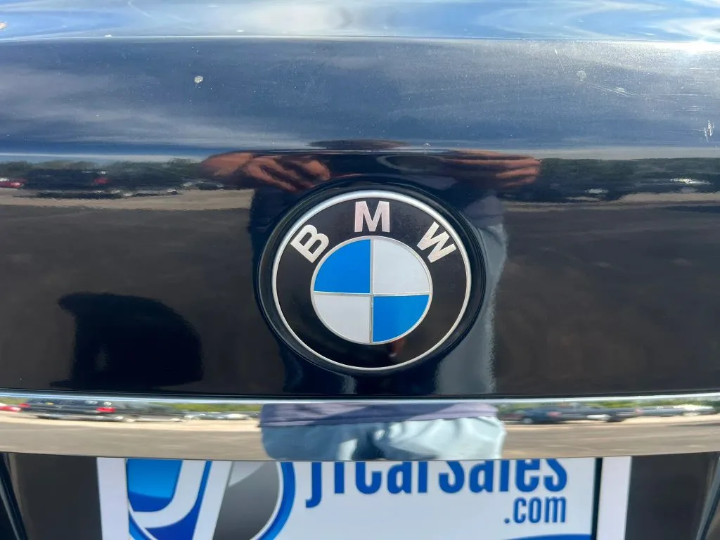 BMW 7 Series photo 28