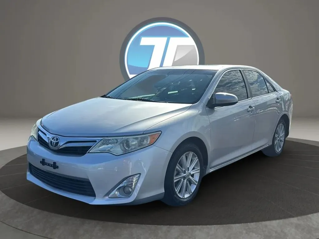 Toyota Camry photo 23
