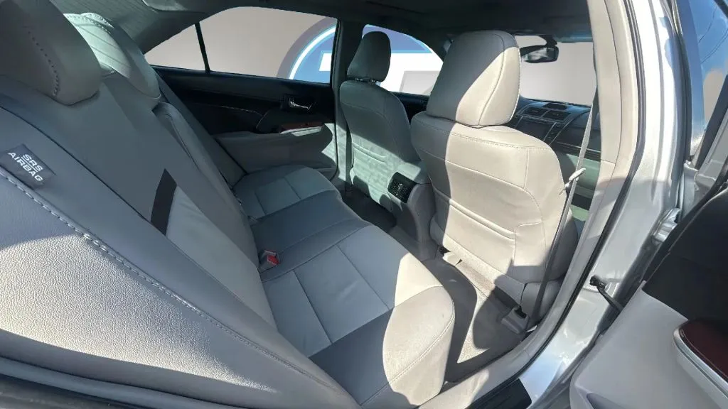 Toyota Camry photo 27