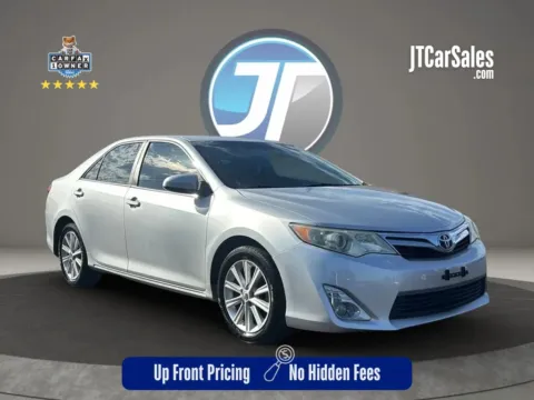 Silver 2014 Toyota Camry XLE Sedan 4D for sale in Broken Arrow, OK